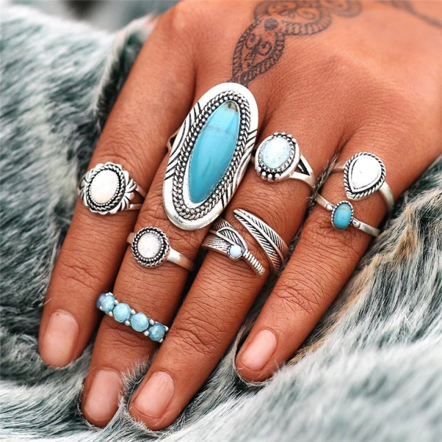8 delni set prstanov bohem z modrim kamenčkom