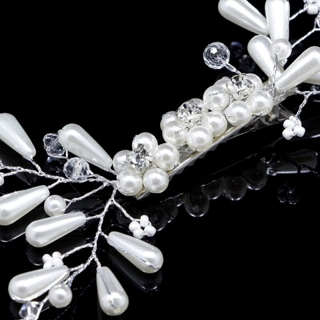 Poročna lasnica s podolgovatimi perlicami