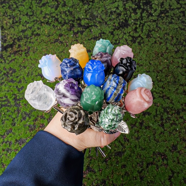 Dekorativna vrtnica iz naravnega kamna – Sodalit (Sodalite)