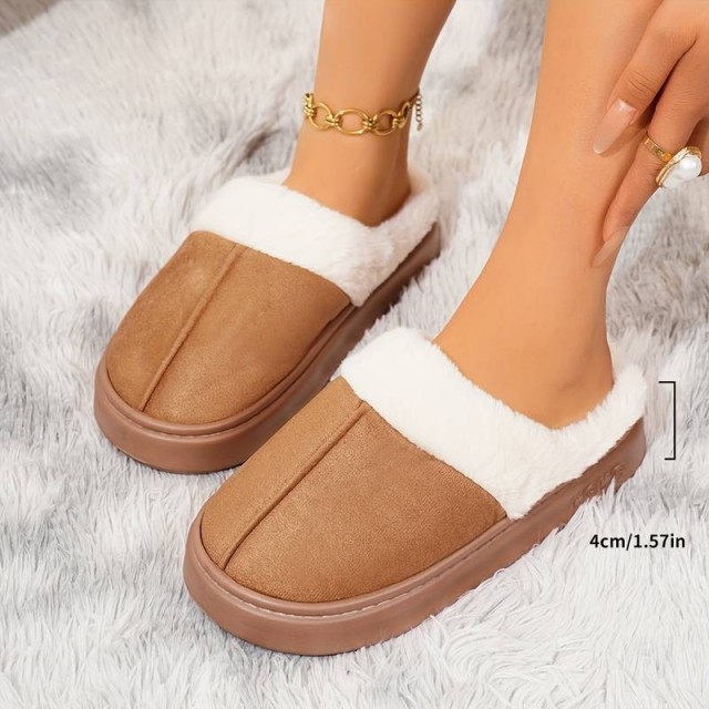 Mehki plišasti copati rjave barve 