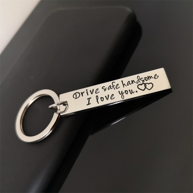 Obesek za ključe DRIVE SAFE HANDSOME
