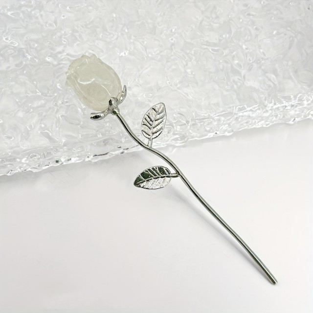 Dekorativna vrtnica iz naravnega kamna – Kamena strela (Clear Quartz)