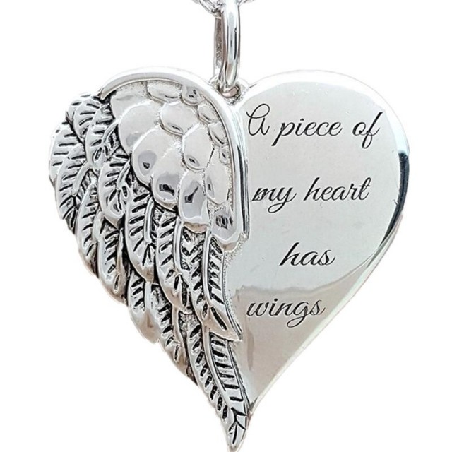 Verižica A PIECE OF MY HEART HAS WINGS