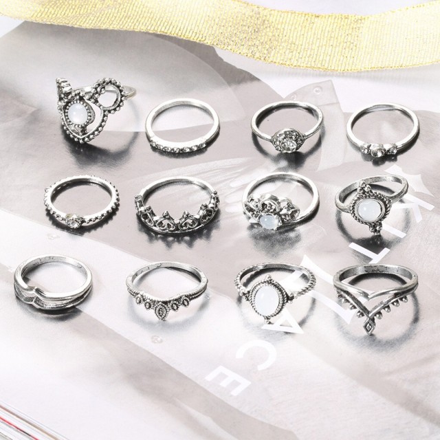 Komplet prstanov v srebrni barvi 8767