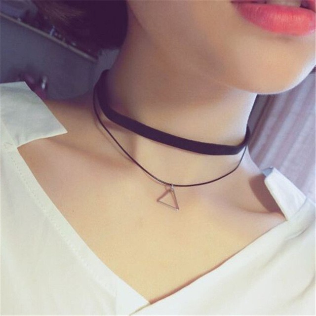 Modna chocker verižica z obeskom