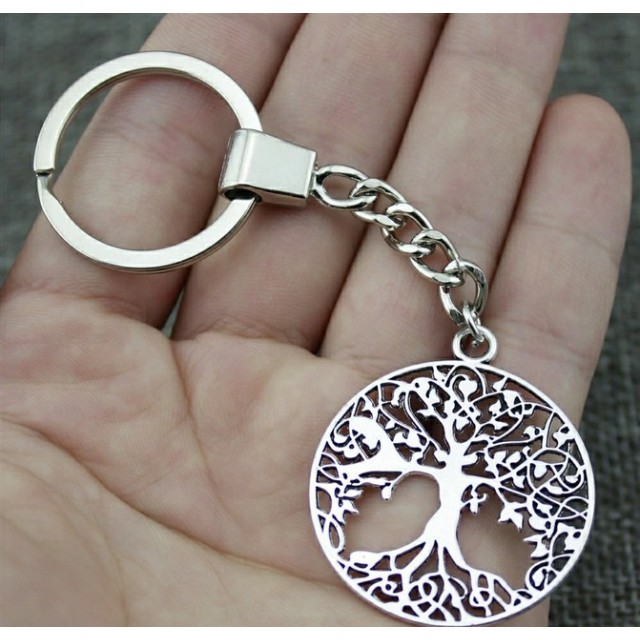 Obesek za ključe z drevesom, srebrn
