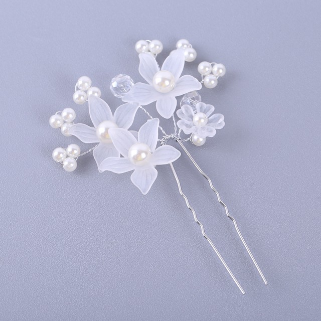 Poročna lasnica z rožicami in perlicami, bele barve 2x