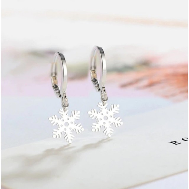 Snežinke uhani viseči, srebrne barve