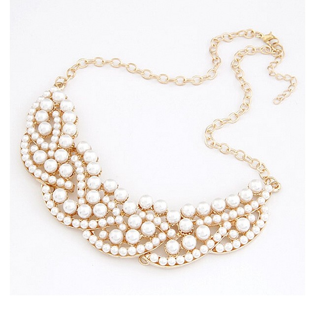 Zlata statement ogrlica s perlicami